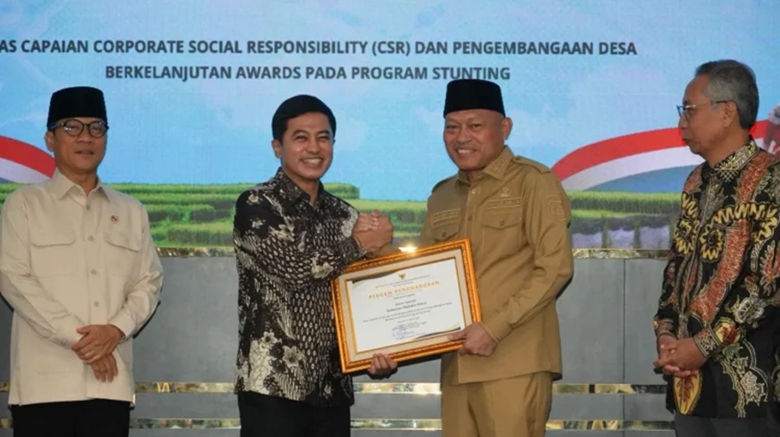 Gubernur Sherly Raih Penghargaan CSR dan PDB Awards 2026