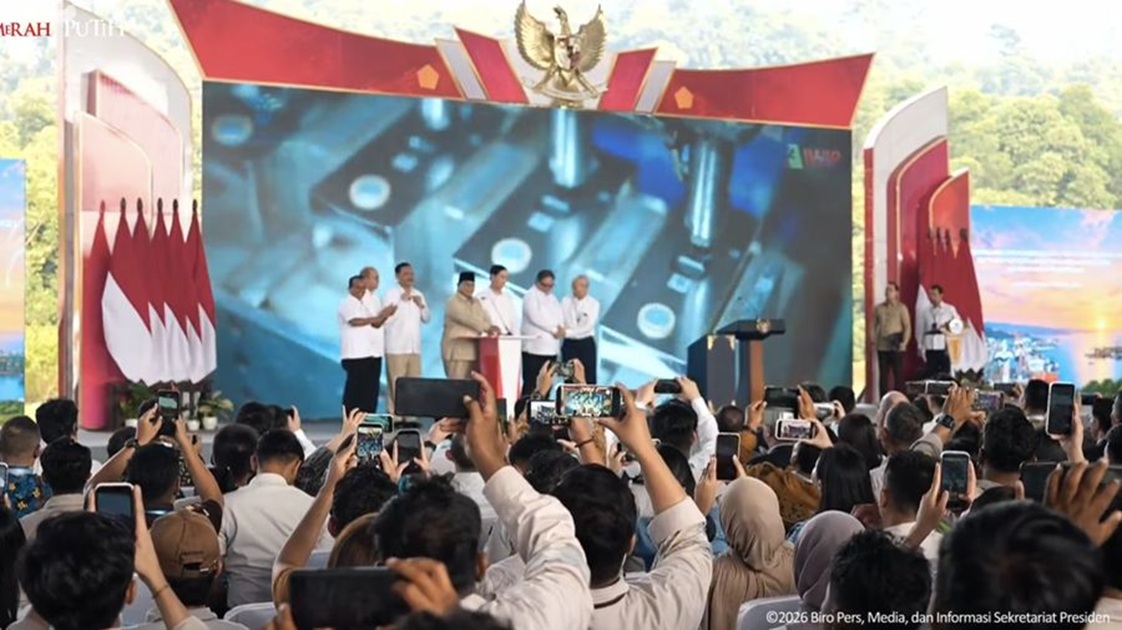 Prabowo Resmikan 11 Proyek Hilirisasi Rp180 Triliun di Halmahera Tengah, Maluku Utara